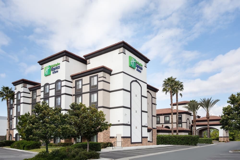 Holiday Inn and Express Suites
